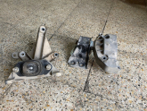 Oto Çıkma Parça / Renault / Megane / Motor / Takozu & Kulağı / Çıkma Parça 