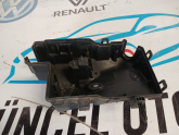 Oto Çıkma Parça / Renault / Megane / Elektrik / Sigorta Kutusu / Çıkma Parça 