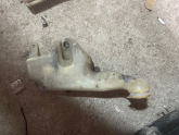 Oto Çıkma Parça / Nissan / Altima / Oto Cam / Su Bidonu / Çıkma Parça 
