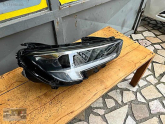 Oto Çıkma Parça / Opel / Insignia / Far & Stop / Sağ Ön Far / Çıkma Parça 