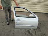Oto Çıkma Parça / Renault / Clio / Kaporta & Karoser / Sol Ön Kapı / Çıkma Parça 
