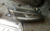Oto Çıkma Parça / Volkswagen / Jetta / Far & Stop / Sağ Ön Far / Çıkma Parça 