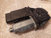 Oto Çıkma Parça / Volkswagen / Passat / Oto Cam / Cam Motoru / Çıkma Parça 