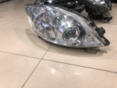 TOYOTA AURİS SAĞ FAR