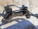 Oto Çıkma Parça / Toyota / Hilux / Alt Takım / Travers / Çıkma Parça 