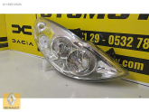 Oto Çıkma Parça / Renault / Master / Far & Stop / Sağ Ön Far / Sıfır Parça 