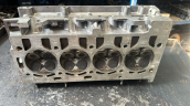 Oto Çıkma Parça / Volkswagen / Passat / Motor / Silindir Kapağı / Çıkma Parça 