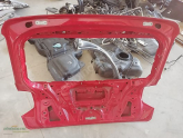 Oto Çıkma Parça / Audi / Q2 / Oto Cam / Bagaj Camı / Çıkma Parça 