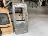 RENAULT KANGOO ÇIKMA ORJİNAL SAĞ BAGAJ KAPAĞI KD3