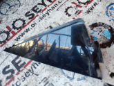5F4839637C Seat Leon 2015 sol arka kapı cam kenar üçgeni