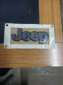 Jeep renegade bagaj kapağı yazısı logo