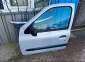 Clio 2 sol ön kapı dolu