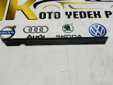 Oto Çıkma Parça / Mercedes / C Serisi / Kaporta & Karoser / Kapı Fitili / Çıkma Parça 