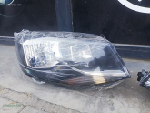 Oto Çıkma Parça / Volkswagen / Caddy / Far & Stop / Sağ Ön Far / Çıkma Parça 
