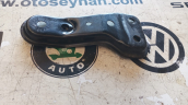 Oto Çıkma Parça / Volkswagen / Golf / Motor / Bağlantı Braketi / Çıkma Parça 