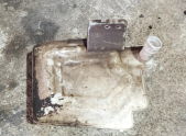 Volkswagen Caddy cam su haznesi