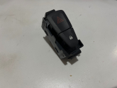 Dacia Sandero Dörtlü Flaşör Düğmesi