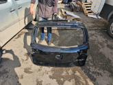 MG ZS EV SİYAH BAGAJ KAPAĞI ORJINAL LOKALLIK