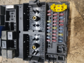 Oto Çıkma Parça / Jeep / Grand Cherokee / Elektrik / Sigorta Kutusu / Çıkma Parça 