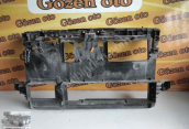 Oto Çıkma Parça / Renault / Megane / Kaporta & Karoser / Ön Panel / Çıkma Parça 