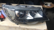 SKODA SÜPER B ORJİNAL ÇIKMA SAĞ FAR