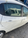 Peugeot 208 sağ arka kapı beyaz