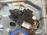 Oto Çıkma Parça / Volkswagen / Transporter / Oto Cam / Cam Krikosu / Çıkma Parça 