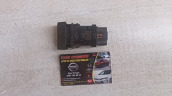 Oto Çıkma Parça / Nissan / Skystar / Elektrik / Dörtlü Flaşör Düğmesi / Çıkma Parça 