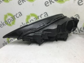 Oto Çıkma Parça / Porsche / Cayenne / Far & Stop / Sağ Ön Far / Çıkma Parça 