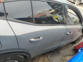 Peugeot 408 sağ arka