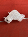 Oto Çıkma Parça / Land Rover / Discovery / Radyatör / Yedek Su Deposu / Çıkma Parça 