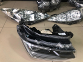 Oto Çıkma Parça / Volkswagen / Amarok / Far & Stop / Sağ Ön Far / Çıkma Parça 