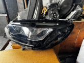 Oto Çıkma Parça / Peugeot / 208 / Far & Stop / Sol Ön Far / Çıkma Parça 