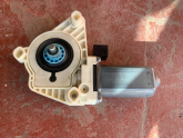 Oto Çıkma Parça / Volkswagen / Passat / Oto Cam / Cam Motoru / Çıkma Parça 