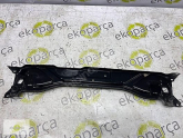 Oto Çıkma Parça / Mercedes / E Serisi / Tampon / Izgara Çıtası / Çıkma Parça 