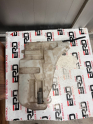 BMW 5 F10 silecek su deposu 8050439