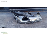 Oto Çıkma Parça / Toyota / Corolla / Far & Stop / Sağ Ön Far / Çıkma Parça 