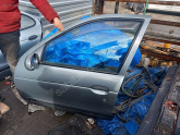 Renault Megane 1 Modeli İçin Sol Ön Kapı Çıkma Parçası