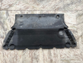 Orjinal Audi A4 A5 Alt Motor Muhafazası - 8W0863821B