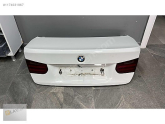 BMW 3 SERİSİ HATASIZ BEYAZ BOYA KOD:300 BAGAJ KAPAGI