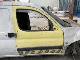 PEUGEOT  PARTNER   SAĞ  ÖN  KAPI