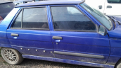Renault 9 brodvay 99 model sag kapılar