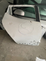 Clio 4 sağ arka kapı çıkma orjinal