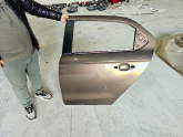 PEUGEOT 301 KAHVERENGİ SOL ARKA KAPI ORJINAL GÖÇÜKLÜK