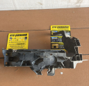 AUDİ Q5 SAĞ ÖN FAR BRAKETİ 8R0805608