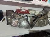 Oto Çıkma Parça / Toyota / Corolla / Far & Stop / Sağ Ön Far / Çıkma Parça 