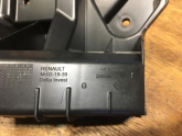 Oto Çıkma Parça / Renault / Captur / Far & Stop / Far Braketi / Sıfır Parça 