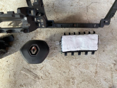 Oto Çıkma Parça / Renault / Clio / Göğüslük & Torpido / Komple Torpido / Çıkma Parça 