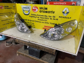 Oto Çıkma Parça / Renault / Master / Far & Stop / Sağ Ön Far / Çıkma Parça 