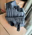 Volkswagen Transporter T5 Hava Filtre Kutusu 2.5TDI 7H0129607L